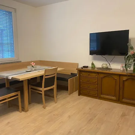 Neben Dem Schloss Porcia Spittal an der Drau