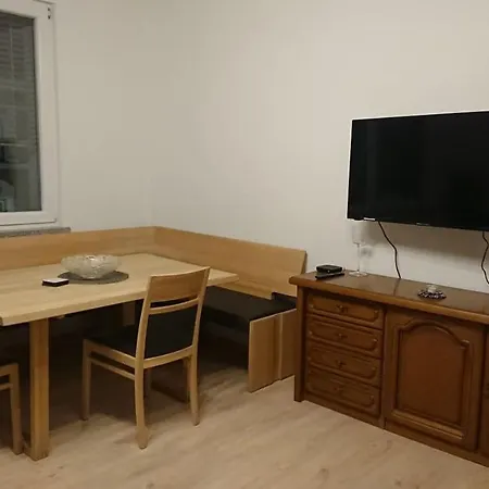 Lägenhet Neben Dem Schloss Porcia *