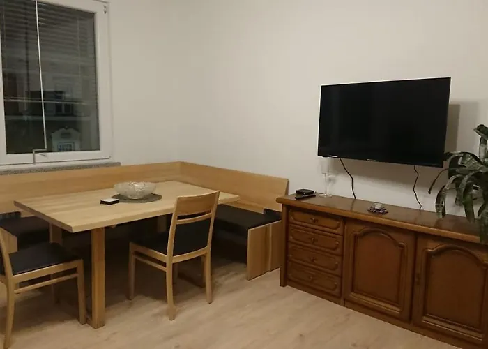 Apartment Neben Dem Schloss Porcia *