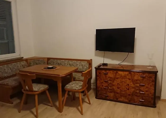 Apartment Neben Dem Schloss Porcia *